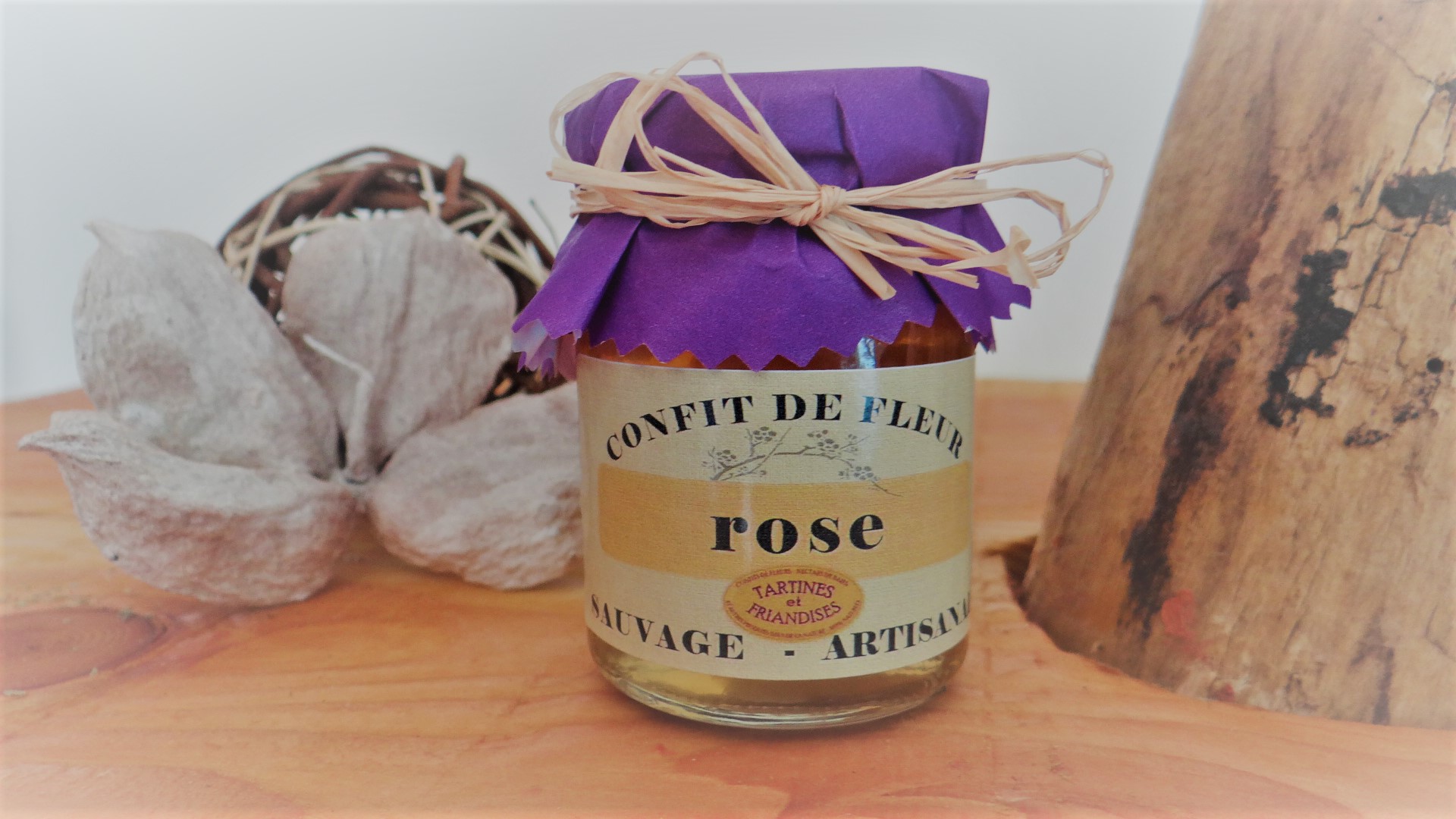 Confit de fleur de Rose - Cueillette, fabrication et mise en pot par Tartines et Friandises