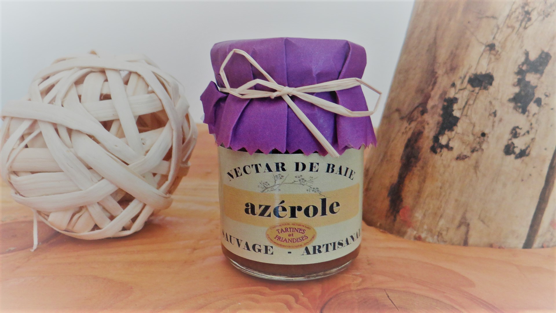 Nectar d'Azérole - Cueillette, fabrication et mise en pot par Tartines et Friandises