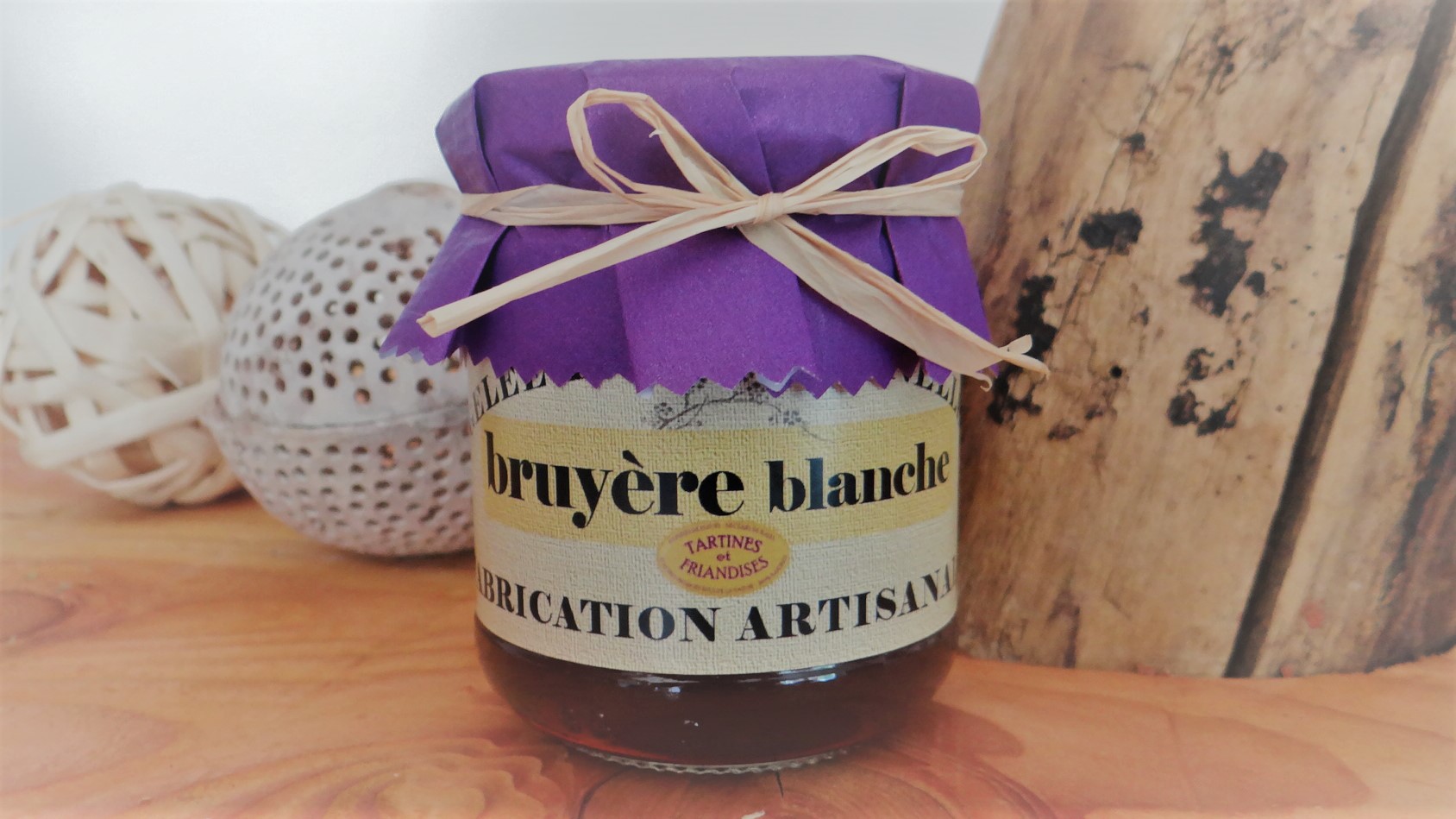 Gelée de Bruyère blanche - Cueillette, fabrication et mise en pot par Tartines et Friandises