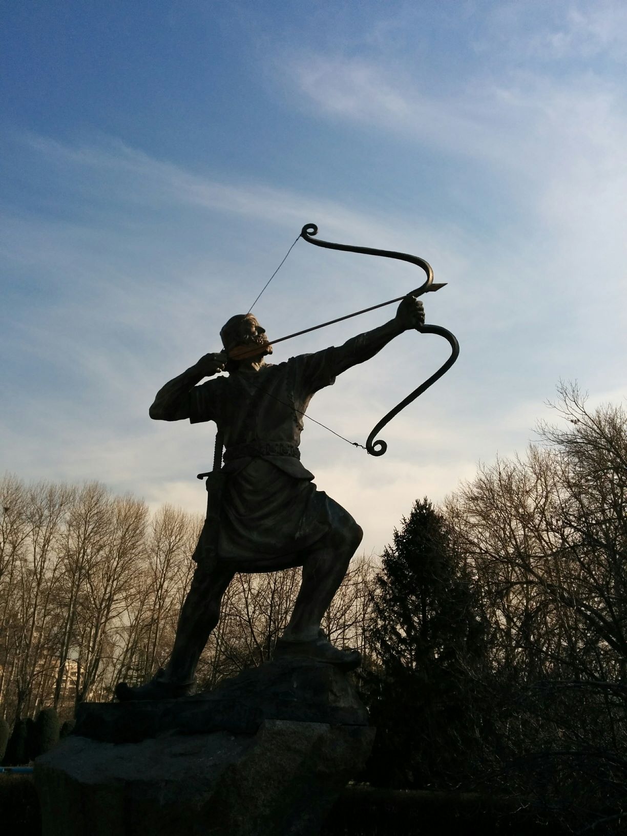 Archer 2 alireza sahebi unsplash