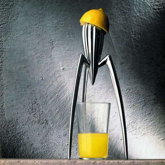 Presse agrumes de Philippe Starck edite chez Alessi