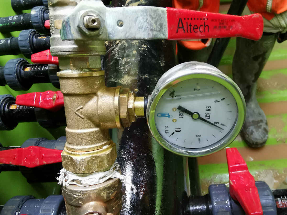 Forage geothermie raccordement collecteur test