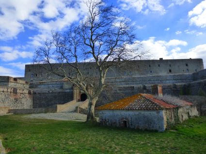 Fort bellegarde leperthus