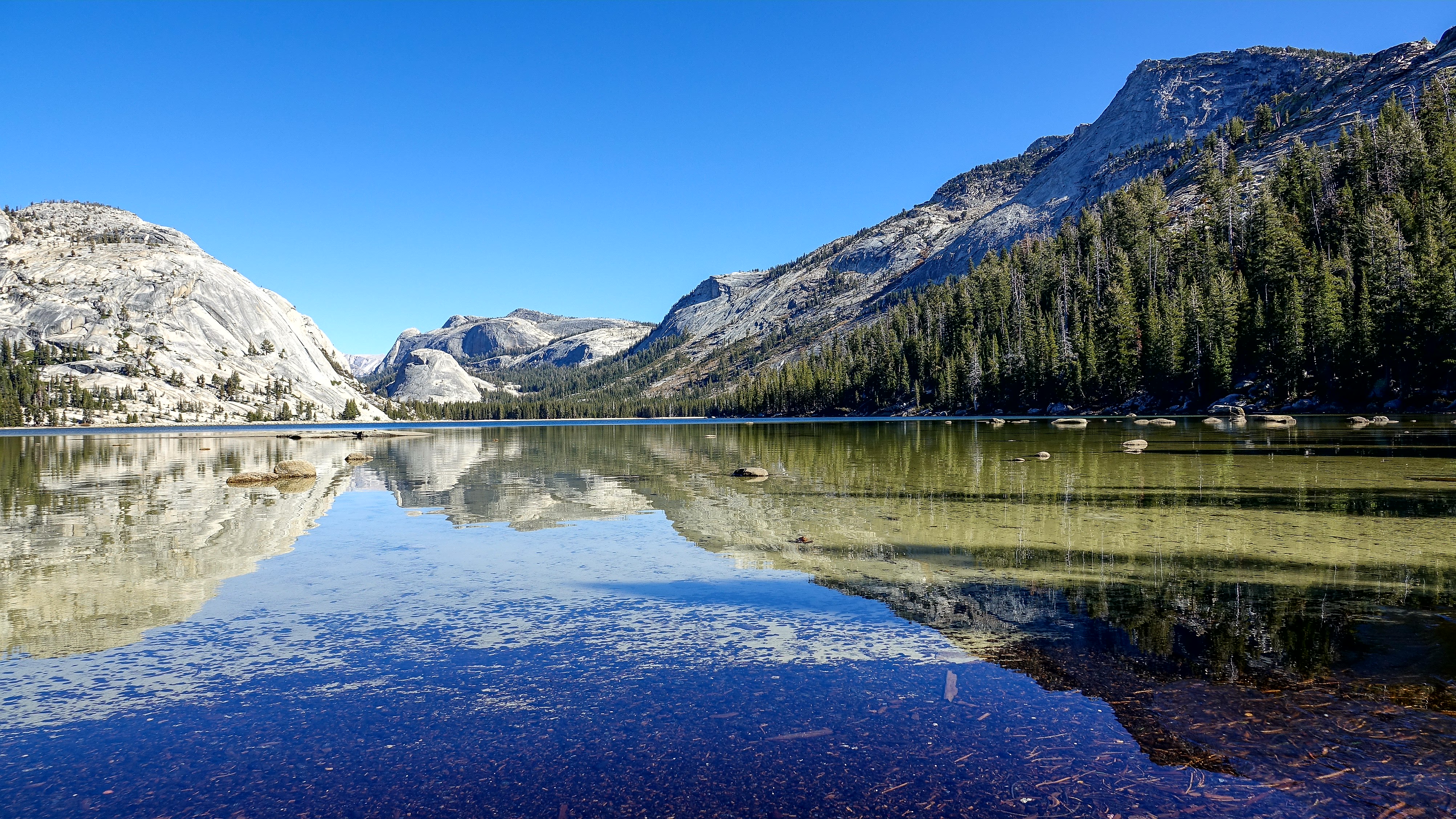 Lake tenaya california usa 01