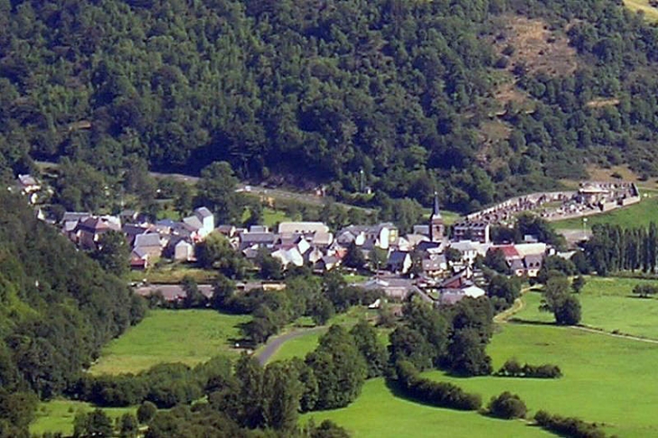 Chambon-sur-lac 321213