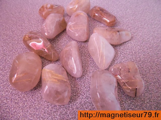 Piertre-Roulee-Cristal-de-Roche-Rutile-Bresil-A-Copier-