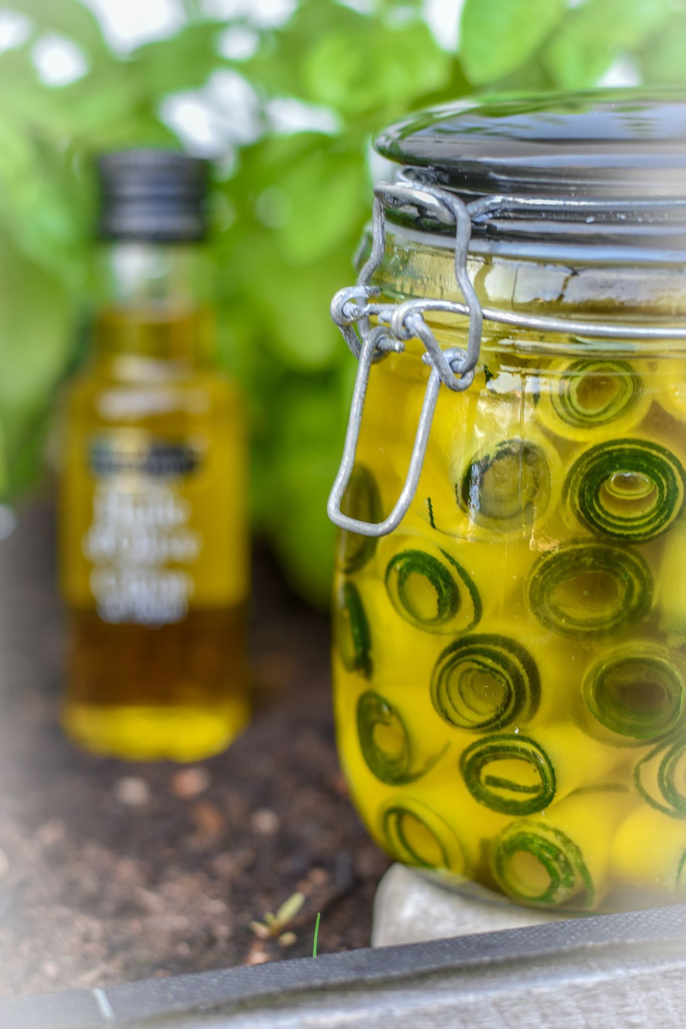 Courgettes marinées à l'huile d'olive au citron
