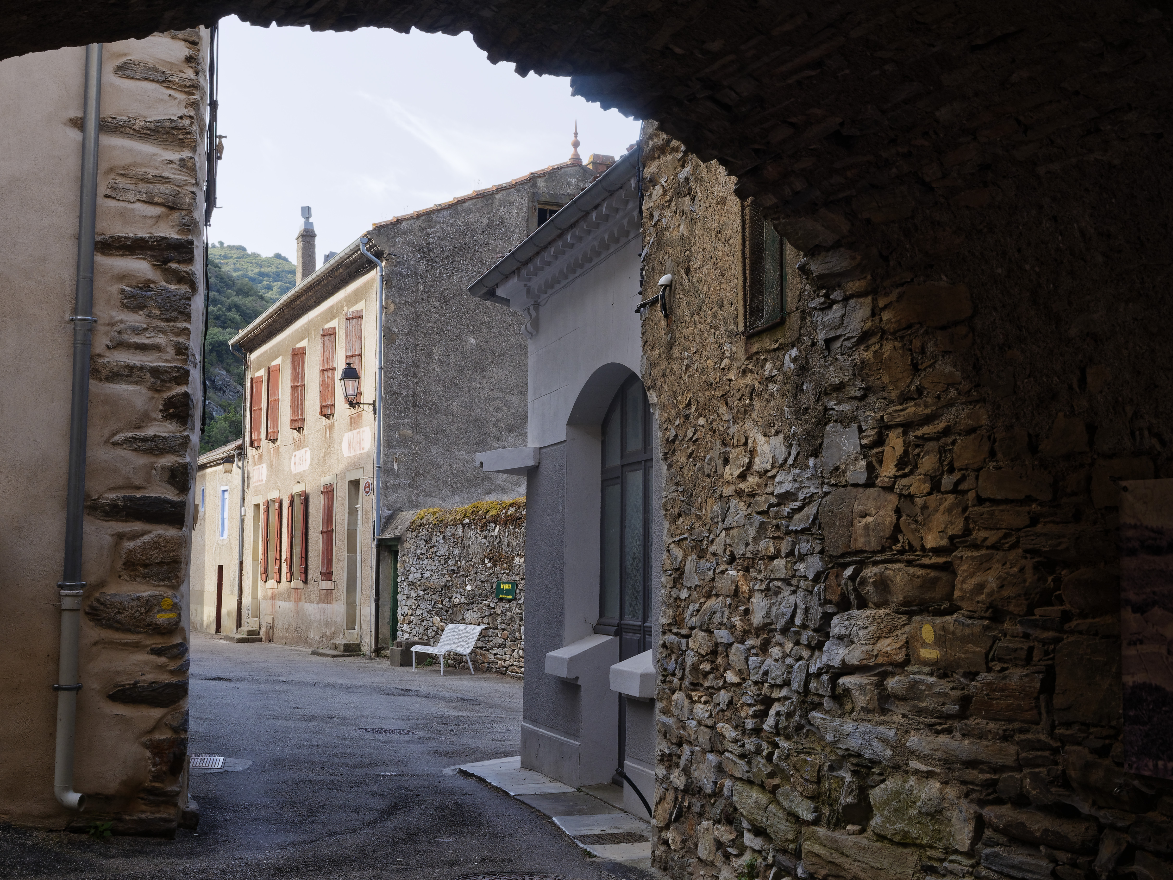 Place de la mairie les ilhes