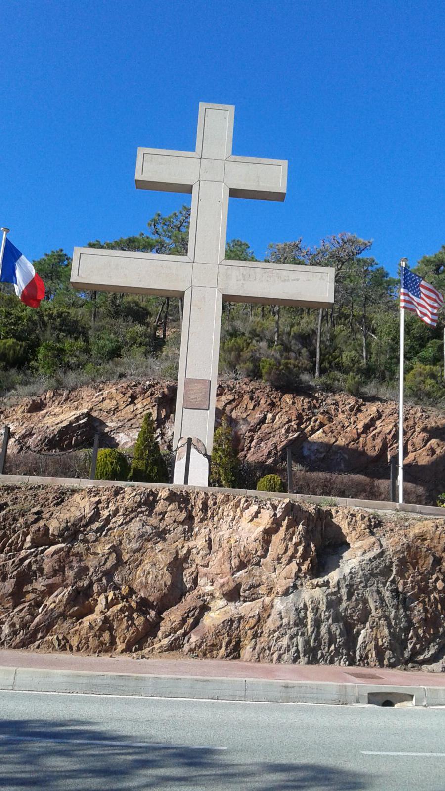 14 août - Cérémonie à Théoule