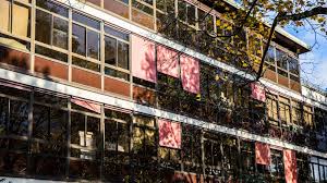 Devant ecole schnapper