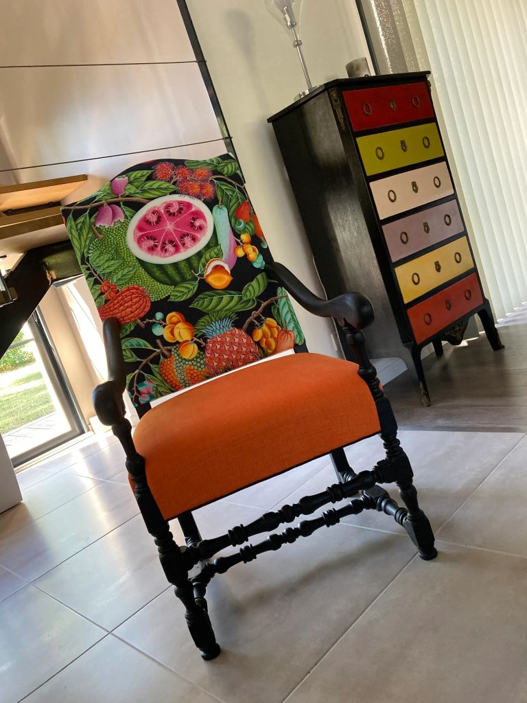 Relooking meuble refection fauteuil tapissier decorateur atelier les renaissances gironde bordeaux saint medard en jalle saint aubin de medoc lacanau