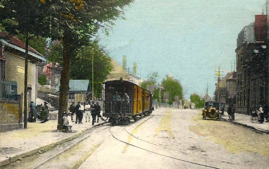 Gare-de-Balan-Sedan-CPA-colorise-e