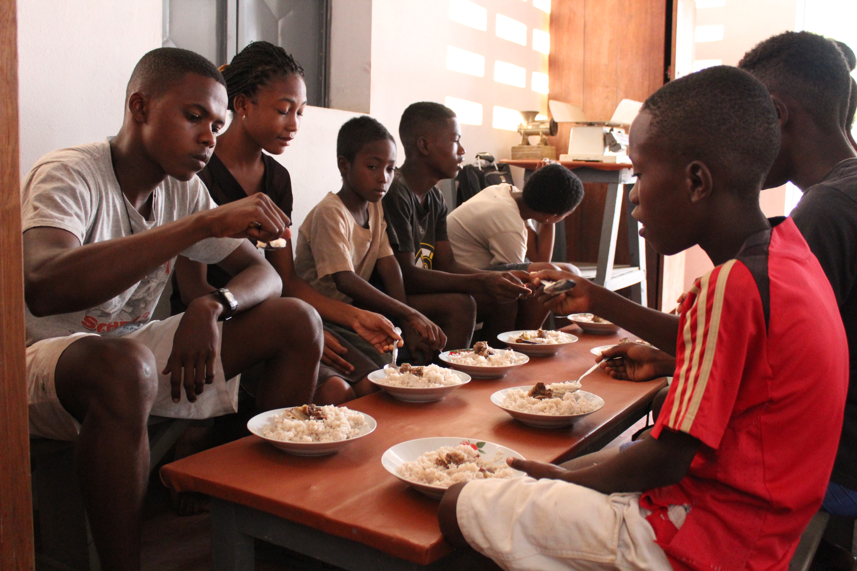 Cantine inauguration 61 