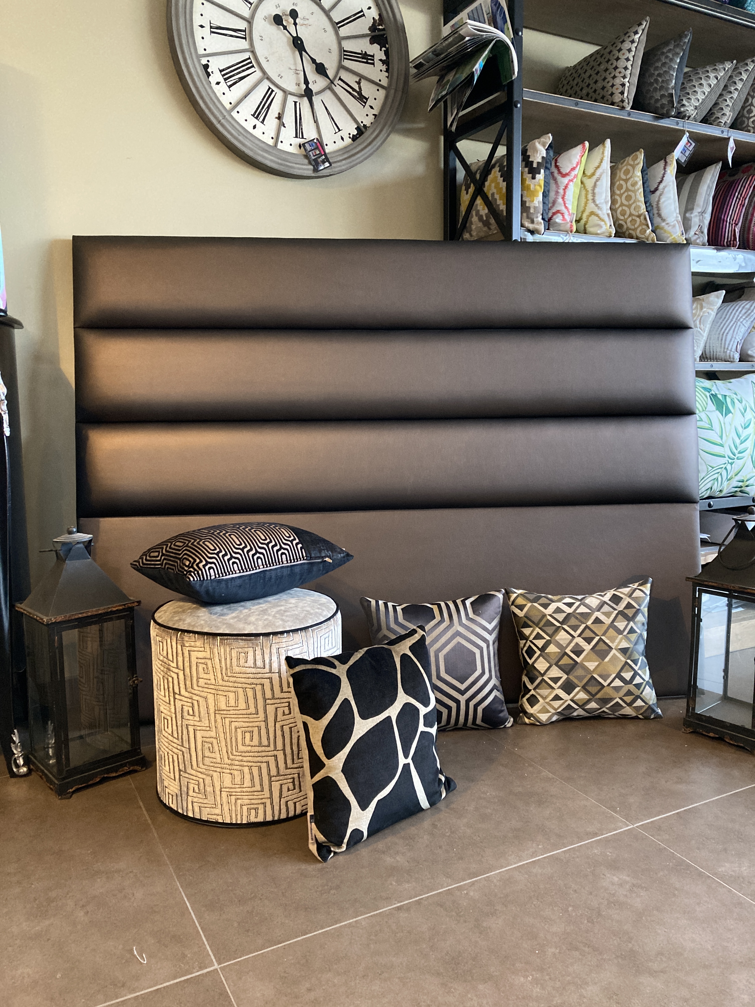 Tapissier decorateur bordeaux saint medard en jalles lacanau eysine carcan le bouscat atelier les renaissances relooking meulble refection restauration fauteuils chaises canapes 