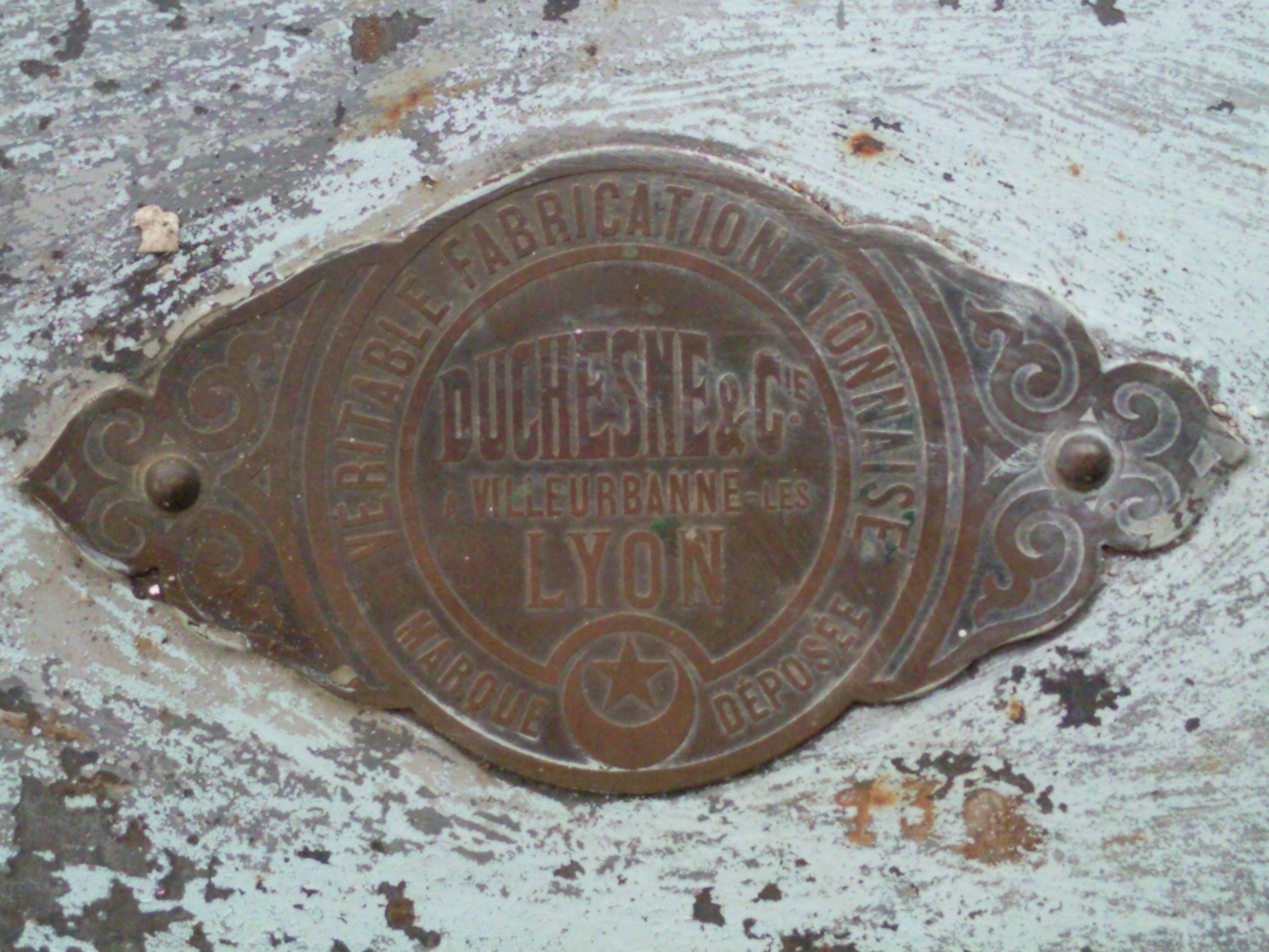 Plaque signaletique du fabricant. 