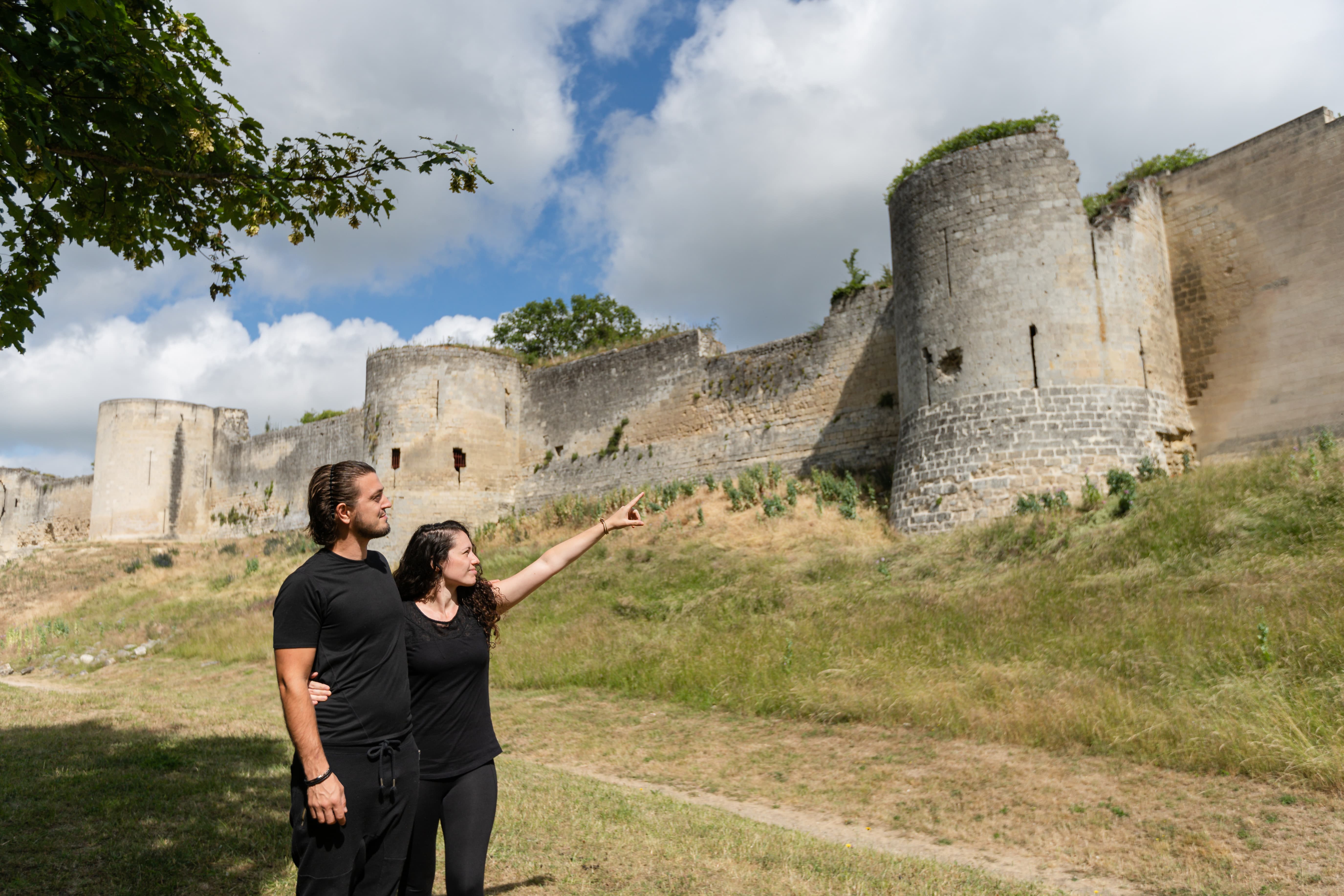 Vestiges du chateau de coucy min