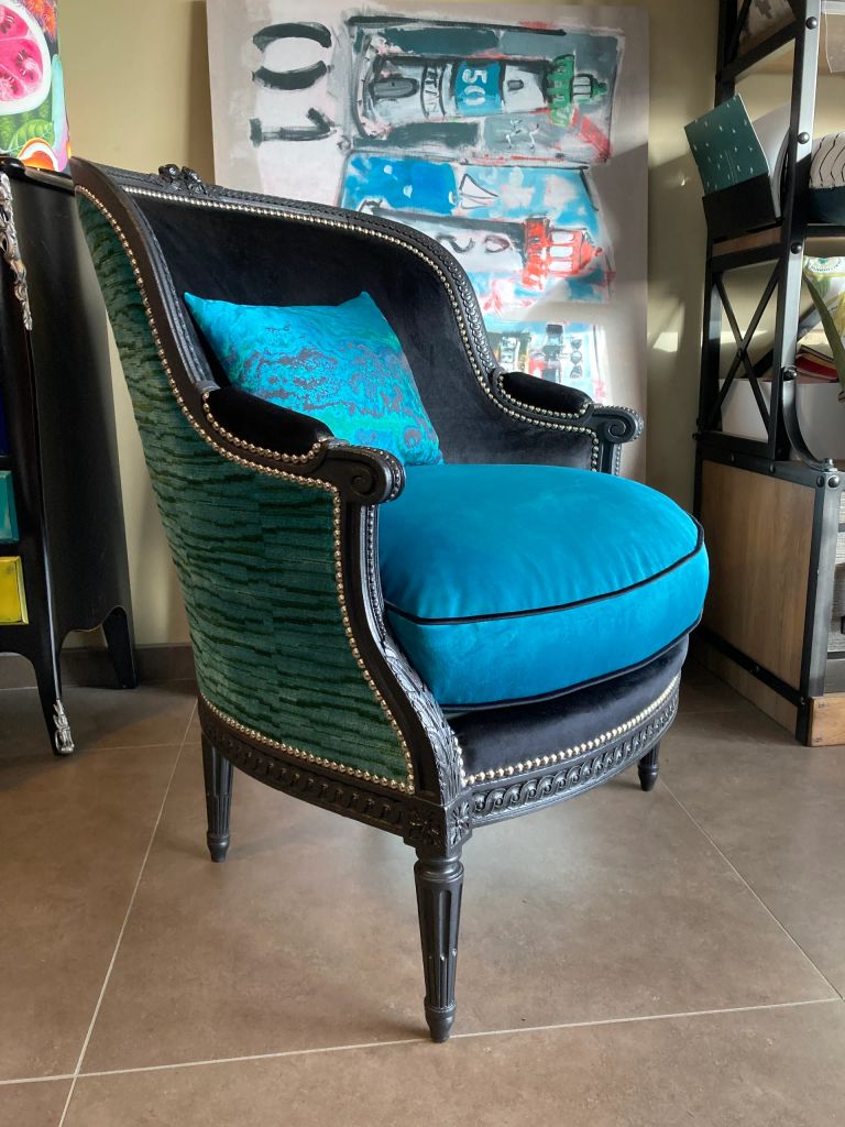 Relooking de meuble gironde tapissier decorateur saint medard en jalles refection fauteuil restauration chaise canspe couture d ameublement atelier les renaissances 4