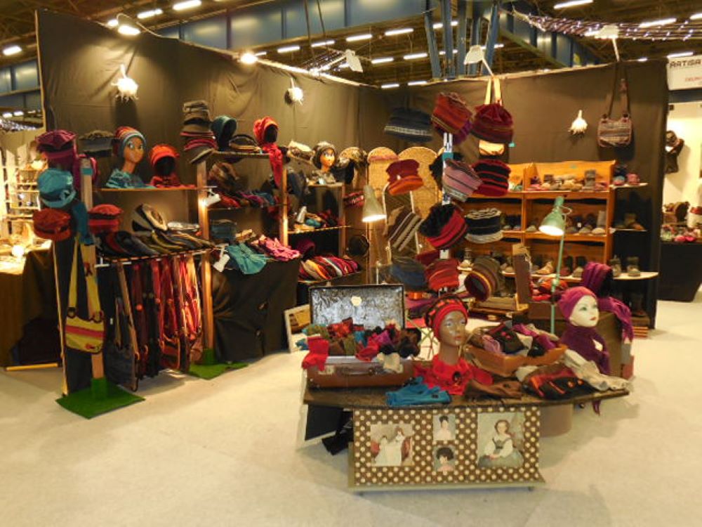 Stand-Artisa-