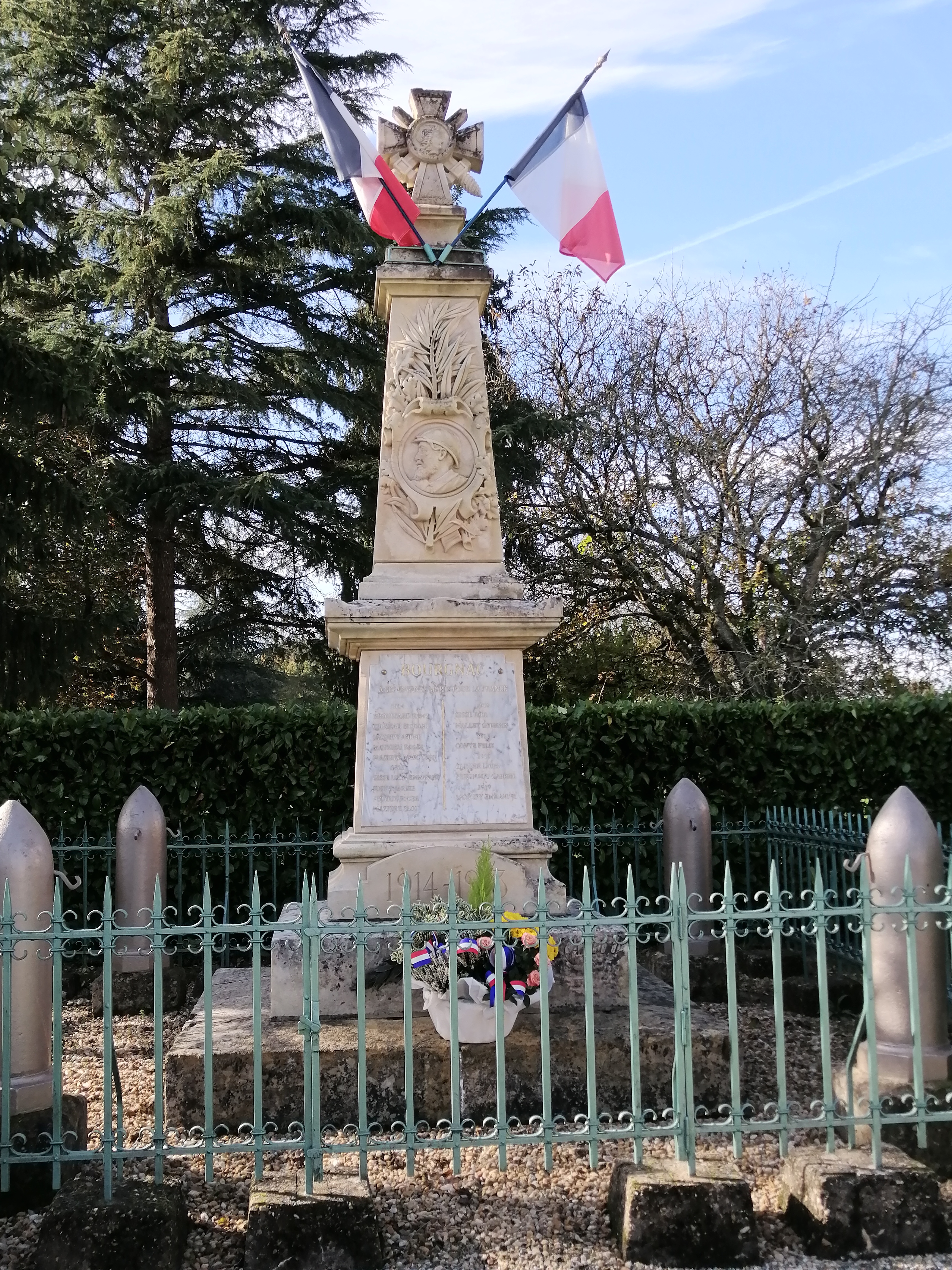 Novembre : le Monument aux Morts
