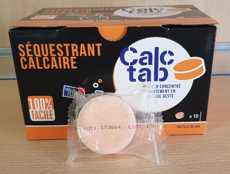 Prévient les dépôts de calcaire sur les parois
Evite l'obturation des filtres ainsi que la corrosion des parties métalliques ( Echelle, axes d'enrouleurs)et des système de filtration ( pompe, électrolyseur, filtre)
Sachet individuel.
1 comprimé/40m3