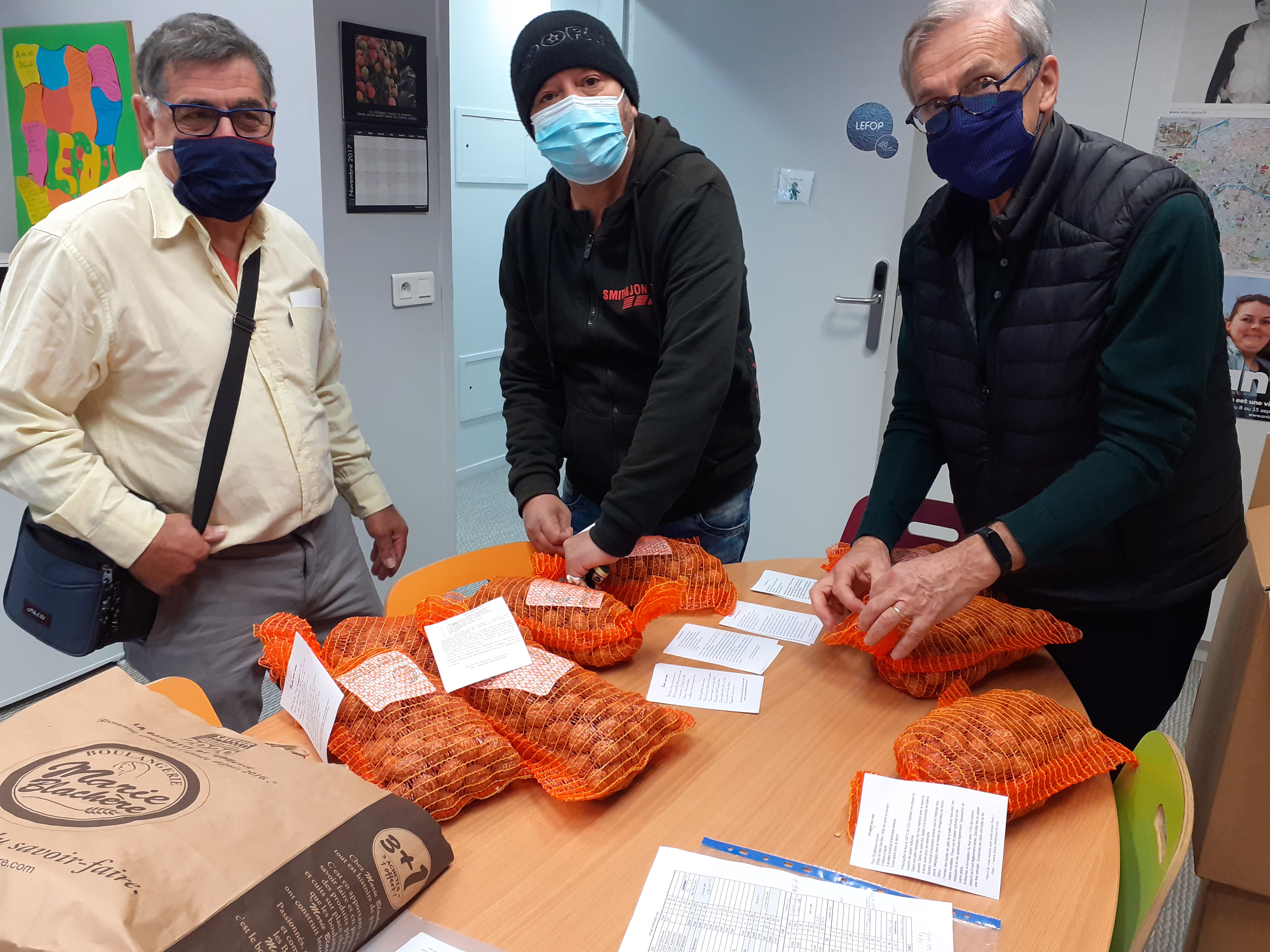 Vente de noix pour le projet PARIS 