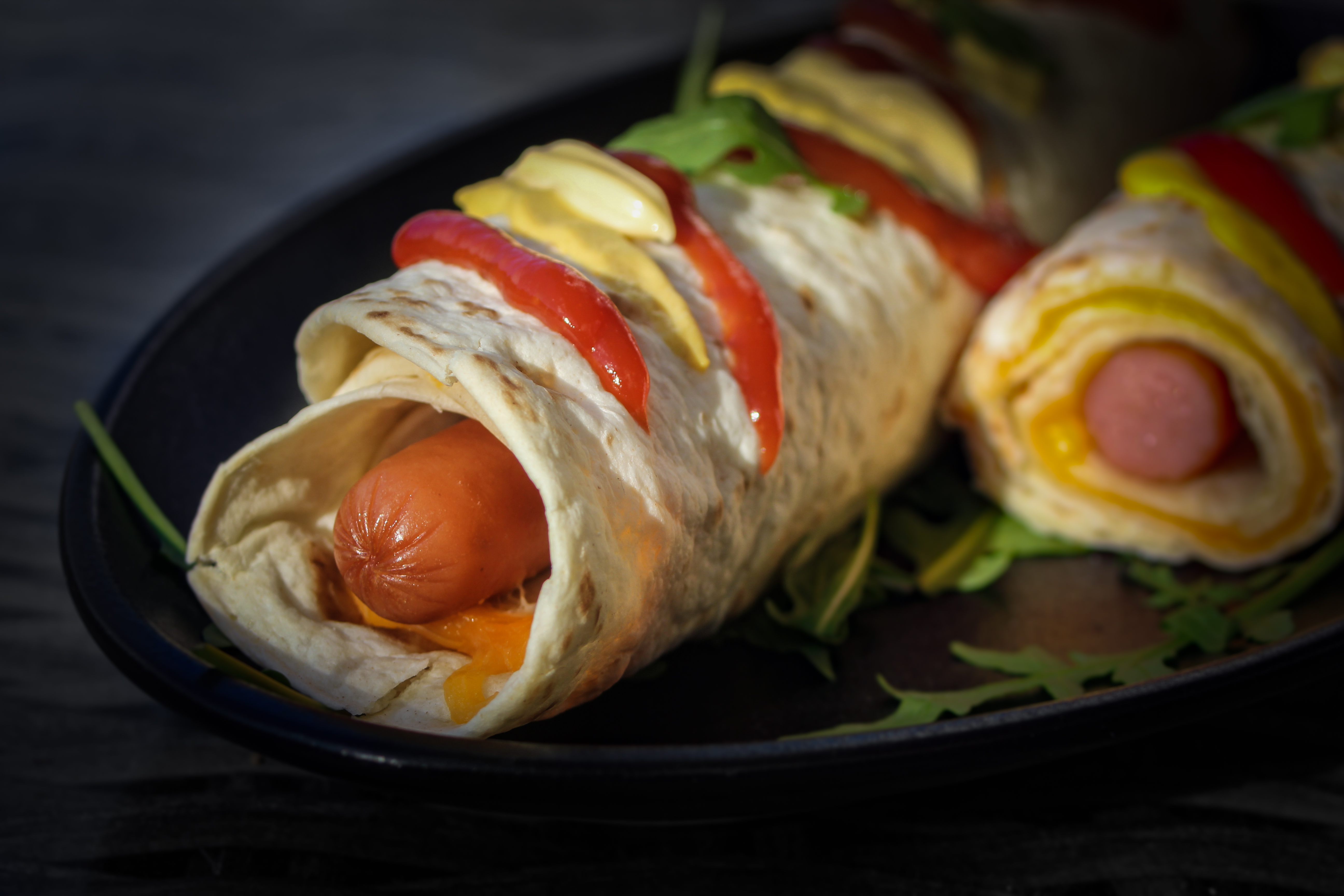 Hot-dog wraps ou "quesadogas"