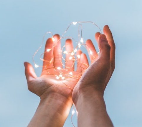 les mains d'énergie