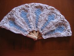 Eventail-bleu-crochet-2-