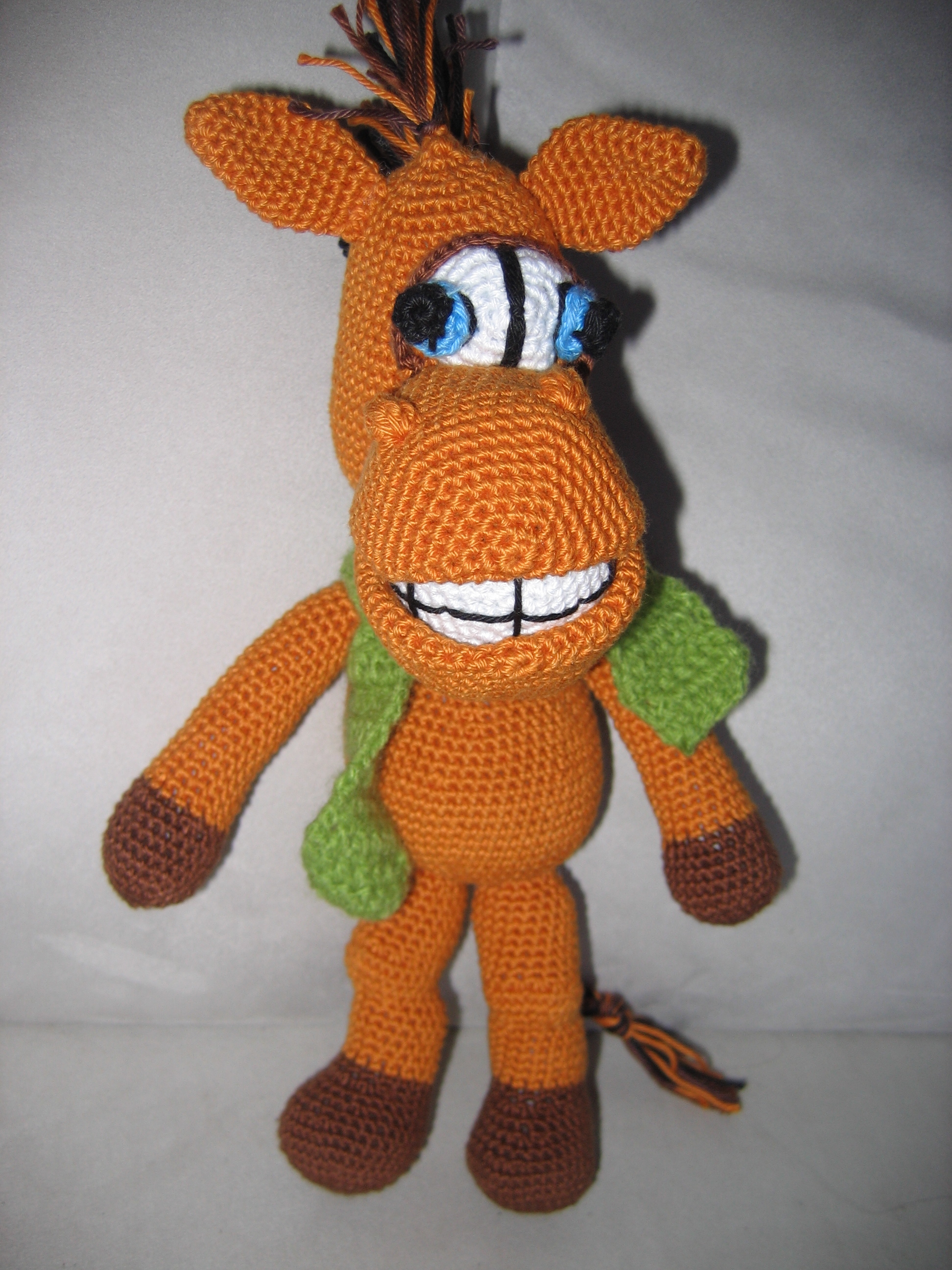 Crochet cheval qui rigole