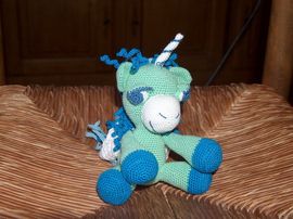 Bonhomme-bleu-crochet-1-