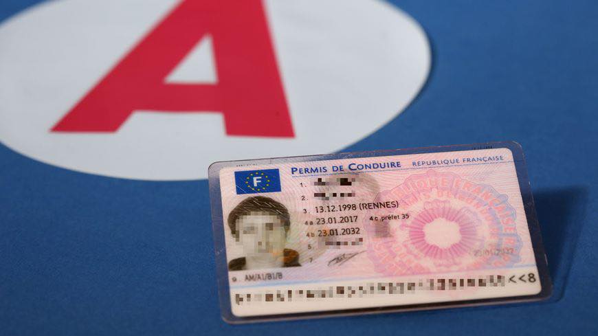 BOURSE COUP DE POUCE BERNARD THIBAUT - PERMIS DE CONDUIRE -