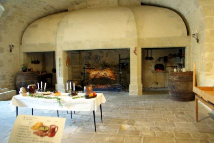 Kitchen castle duras