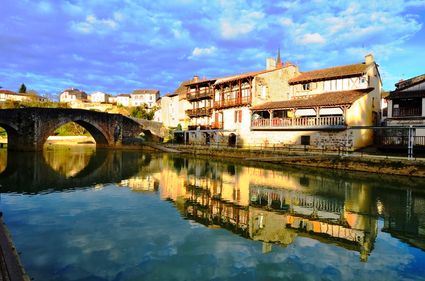 Le canal de nerac 47 et ses vieilles maisons b4ac66c4 9f4d 4aaf a331 a477be28d0c0