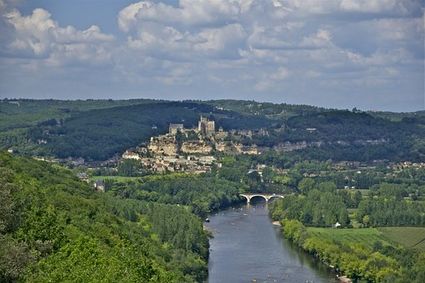 Beynac 909800  340