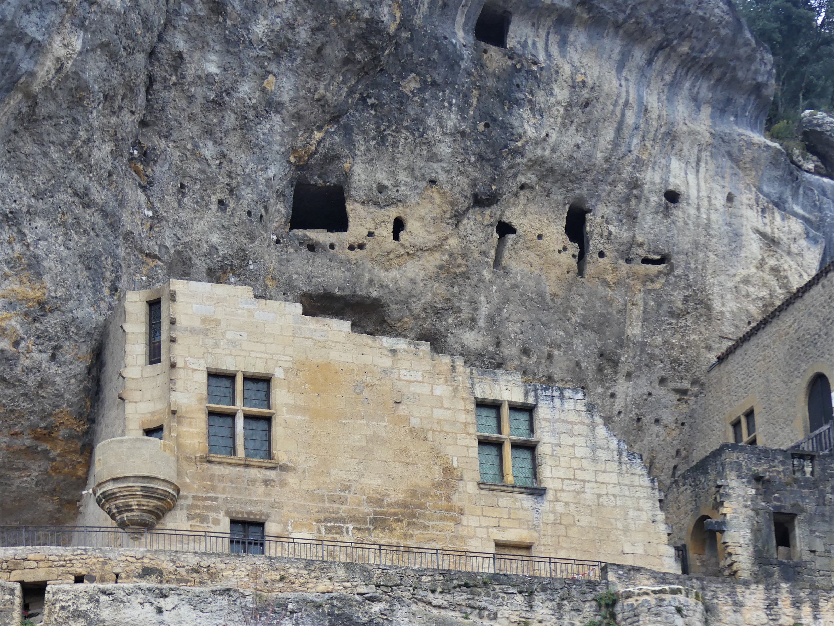 Les eyzies de tayac tayac chateau  2 