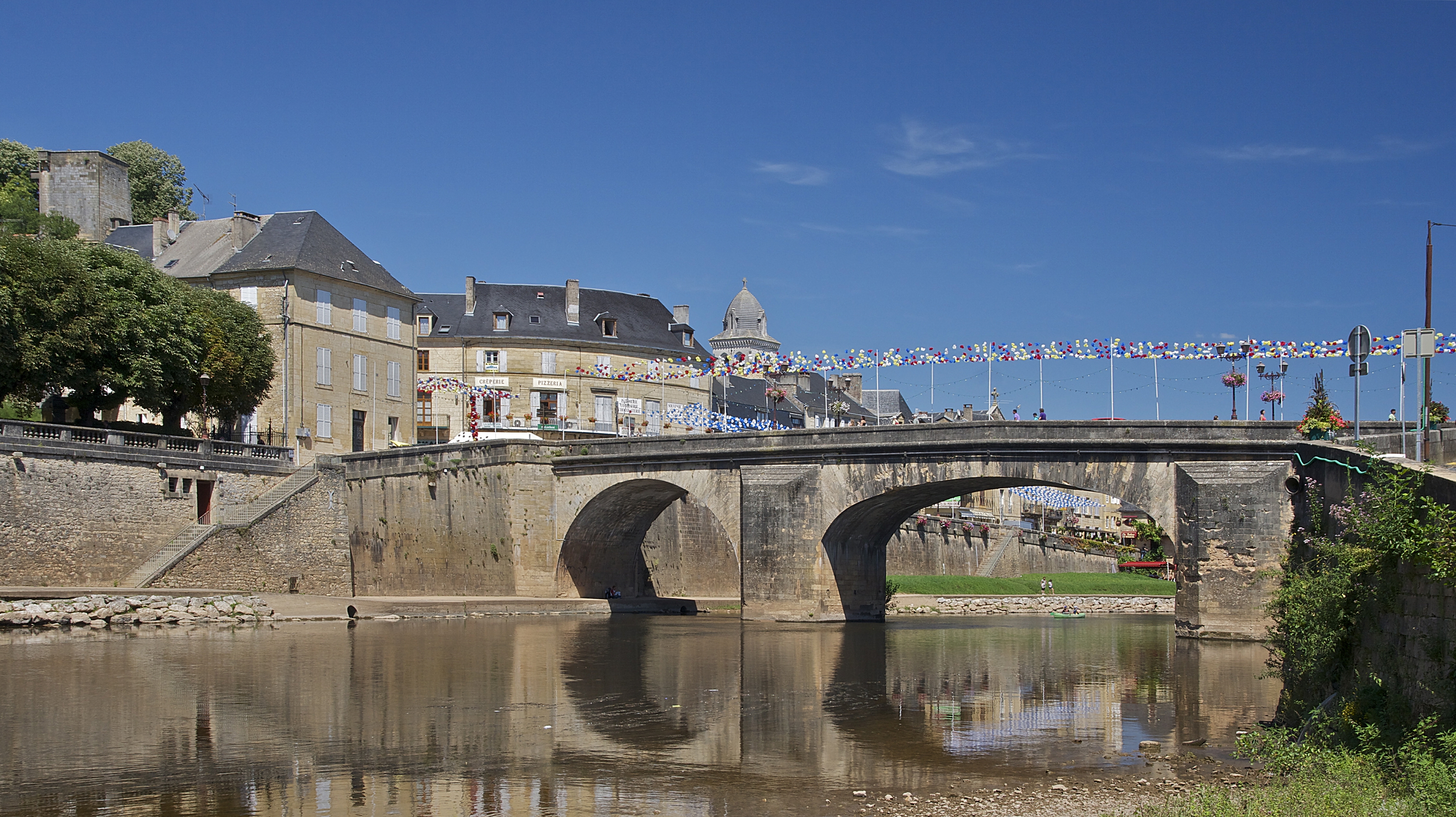 Pont vezere montignac
