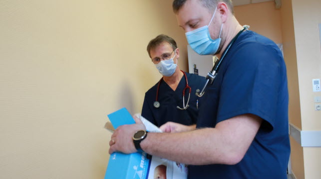 La-structure-doit-permettre-de-renforcer-l-offre-medicale-entre-la-medecine-de-ville-et-celle-d-urgence-comme-l-explique-le-dr-julien-miche-medecin-coordinateur-du-centre-a-droite-qui-s-installe-aux-