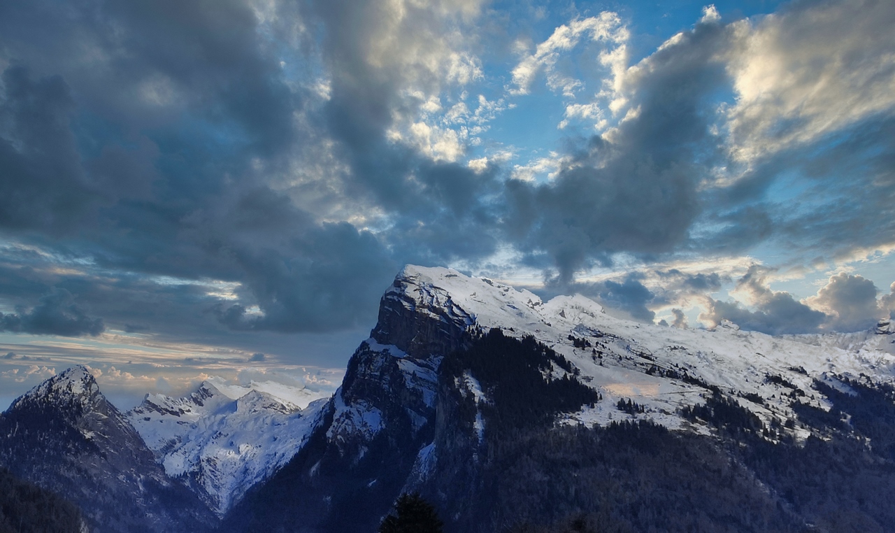 Ciel samoens 10 