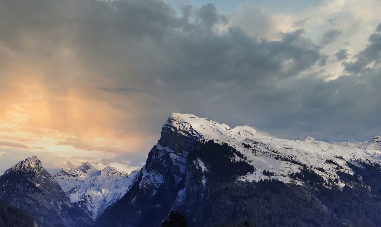 Ciel samoens 16 