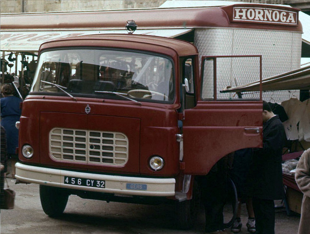 Berliet gak4 tracteur place du marche 1960 detail 2