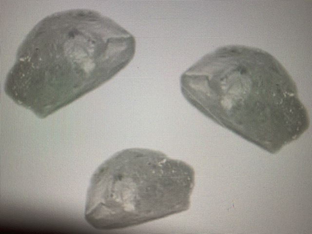 Institut-reverie-energie-vitale-lithotherapie-cristal-de-roche