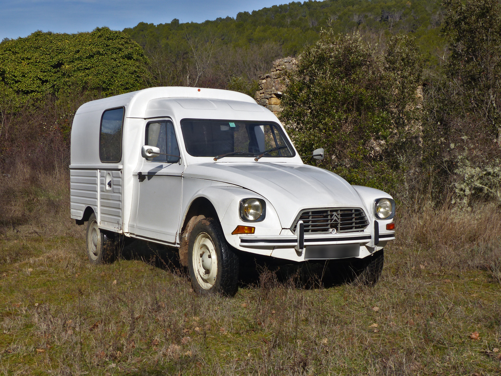Sahara Mauritanie 2cv dunes aventure expédition franchissement guide points gps 4x4 voyage désert hors-piste circuits peintures rupestres oasis palmeraies puits pistes itinéraires gueltas chameaux dromadaires nomades adrar oued préhistoire archéologie néolithique routes Cyril et Sylvie Erg Chech