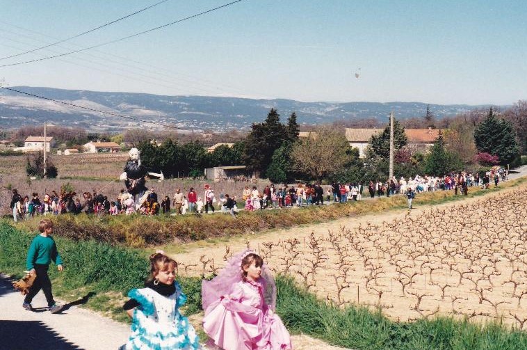 Img 20210204 0005 page 001joyeuse troupe en marche rue du puits du grandaou