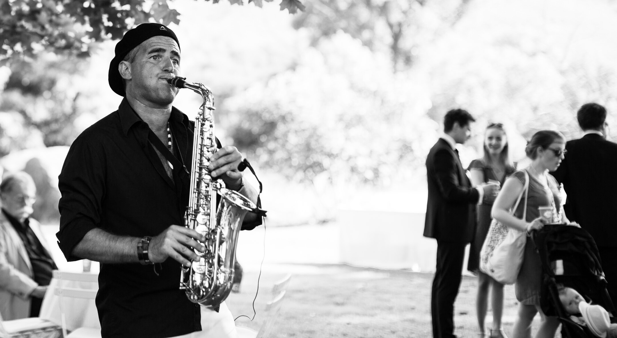 saxophoniste, saxophoniste mariage, animation saxophone, animation musicale saxophoniste, ambiance saxophone, saxophoniste lounge, saxophoniste vin d'honneur, saxophoniste côte d'azur, saxophoniste monaco, saxophoniste nice, saxophoniste cannes, saxophoniste saint-tropez, mariage saxophone, musicien saxophoniste