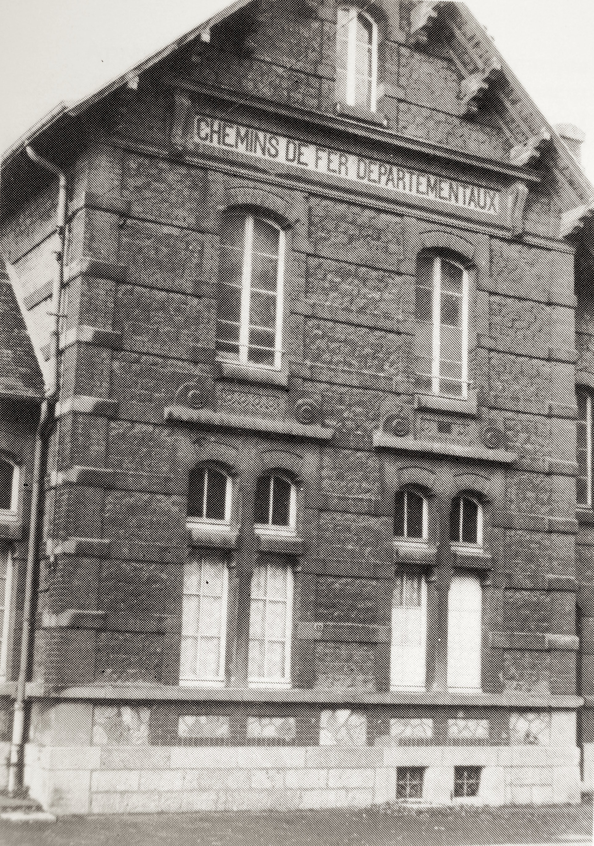 Fac-ade-de-la-gare-de-Sedan