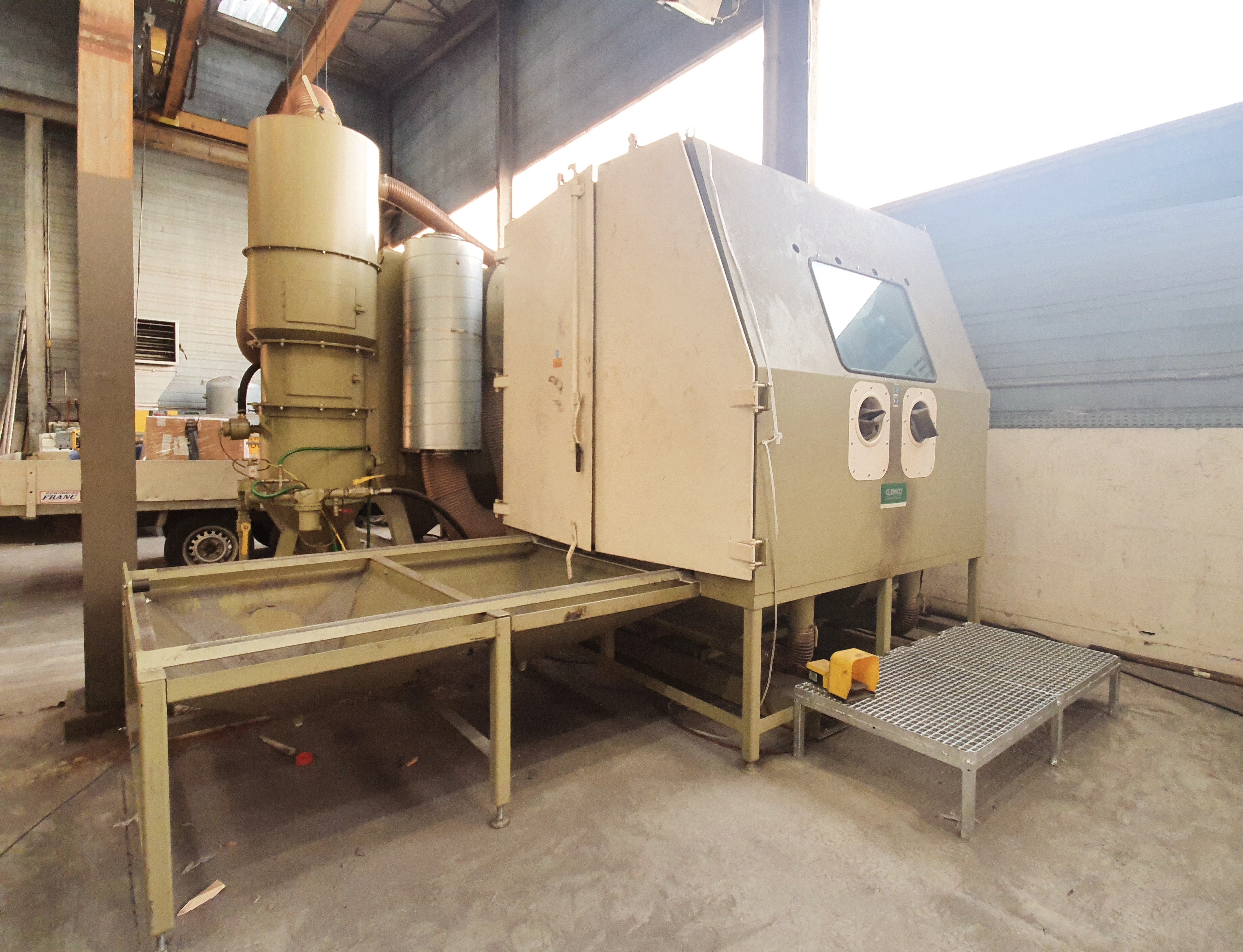 Grenaillage machine