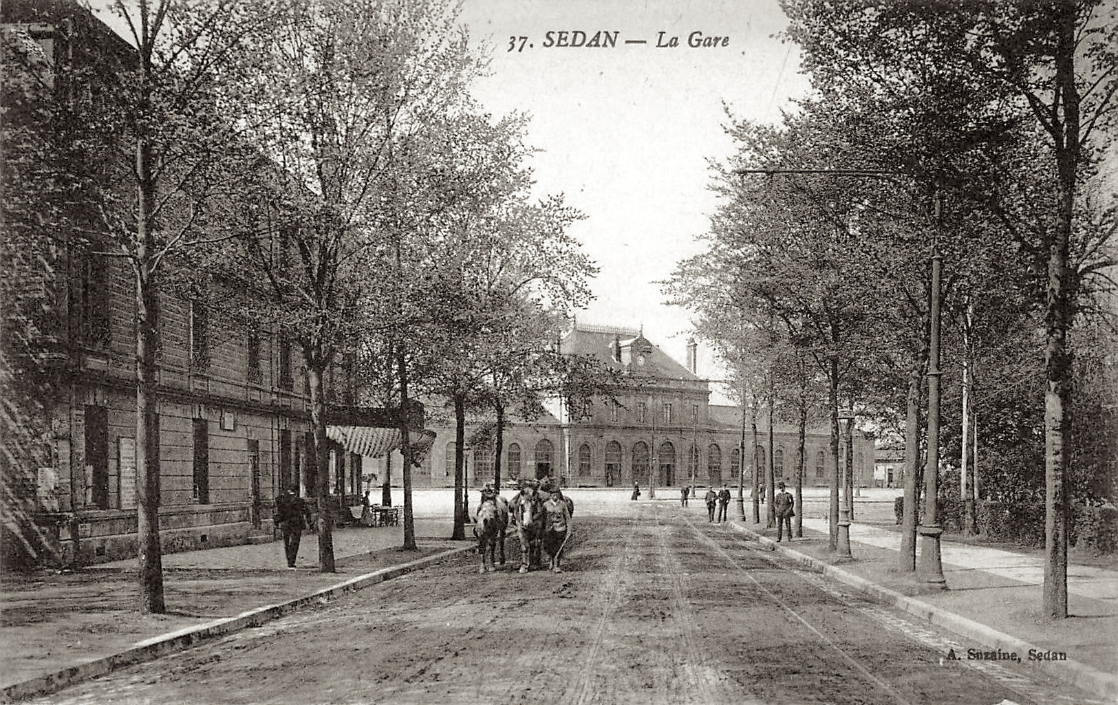 La gare de l est