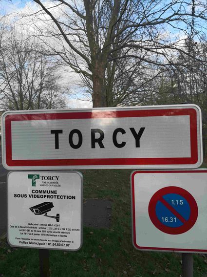 panneau entrée ville Torcy