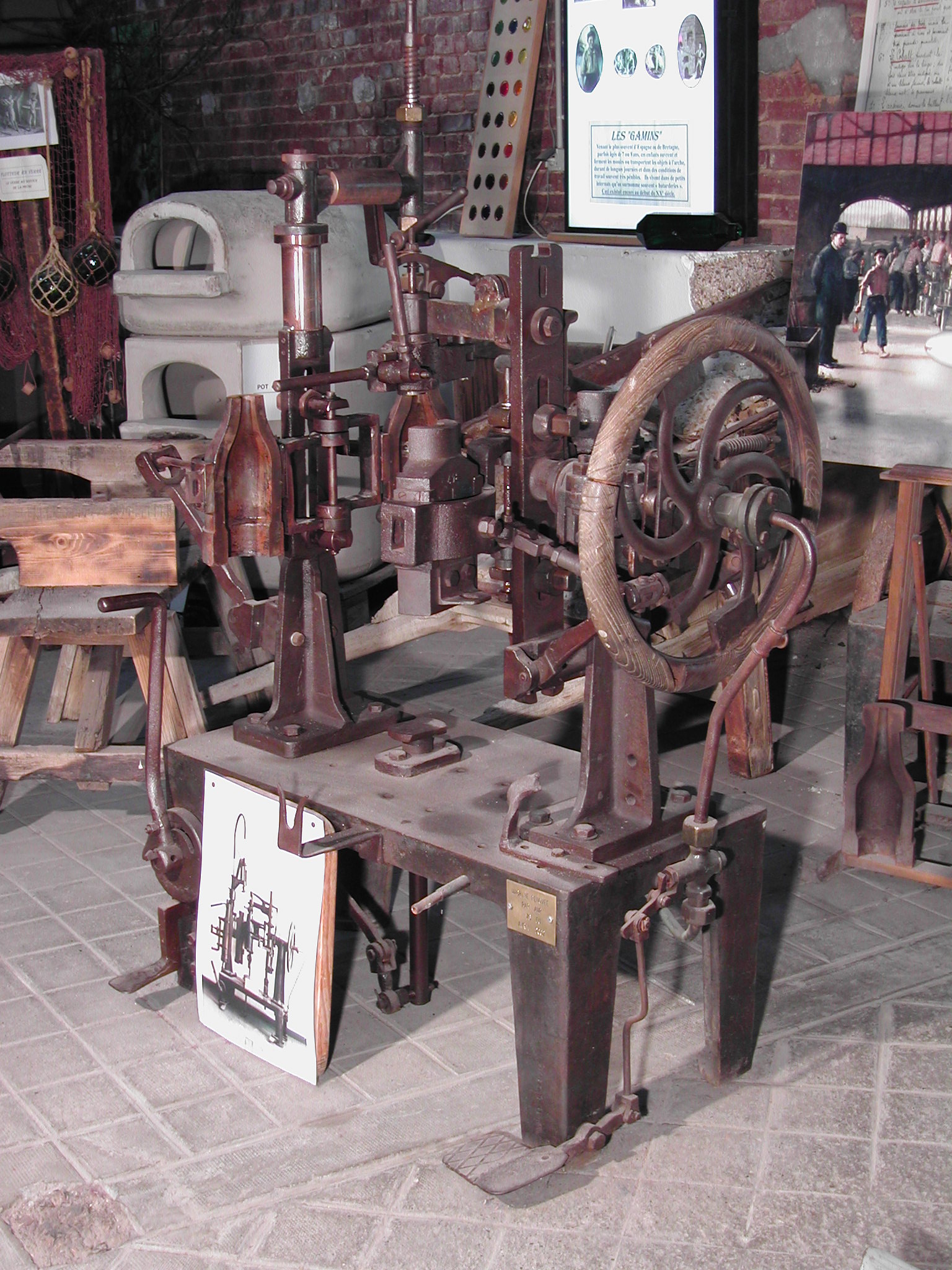 Machine-Boucher-TV-2003-035