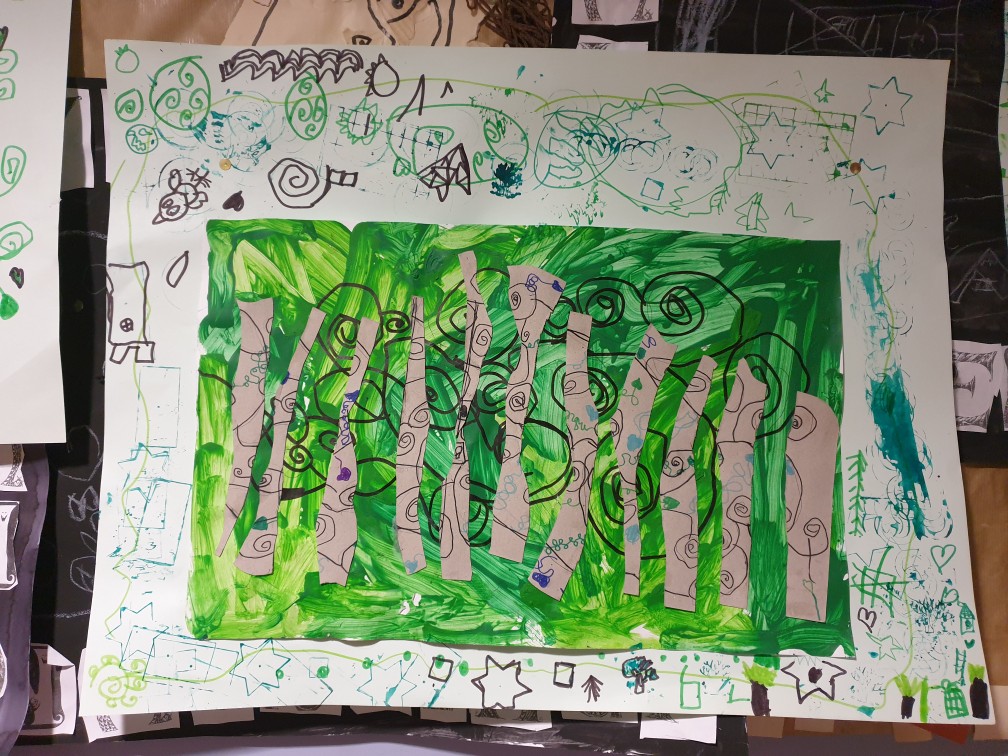 E9